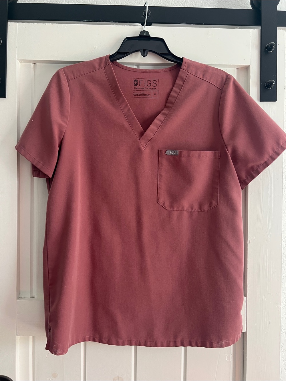 FIGS Dusty Rose scrub set with Catalina M top and Livingston M/T pants